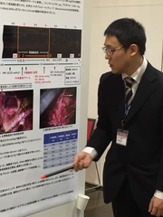 蜜澤　邦洋「ロボット支援下拡大胸腺全摘除中の分離肺換気中に急激に換気が困難となり緊急ロールアウトした一例」